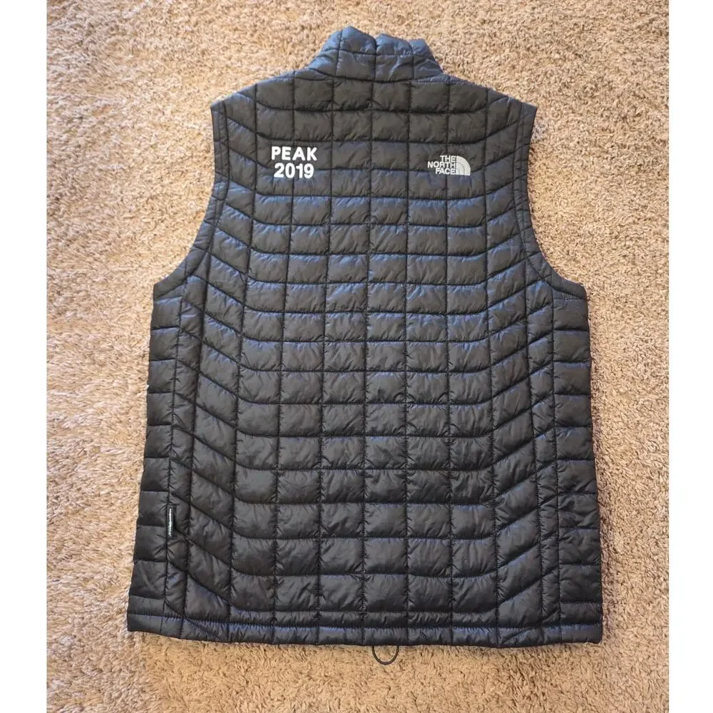 The North Face thermoball trekker vest puffer insulated black mens M